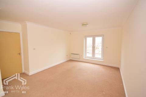 2 bedroom flat for sale, North Promenade, Lytham St Annes, Lancashire