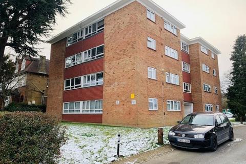 2 bedroom flat to rent, Ashburton Road, Croydon CR0