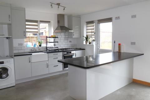 18 Blaydon Road, Luton, LU2 0RP