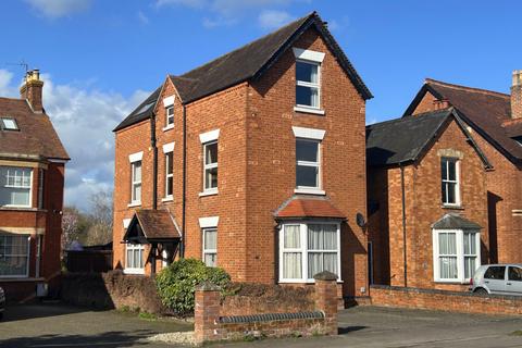 4 bedroom detached house for sale, Ashchurch Road, Newtown, Tewkesbury GL20