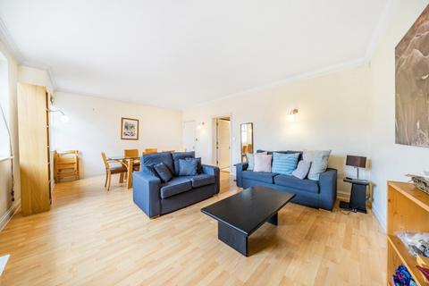 3 bedroom flat to rent - Clapham Park Road Clapham SW4