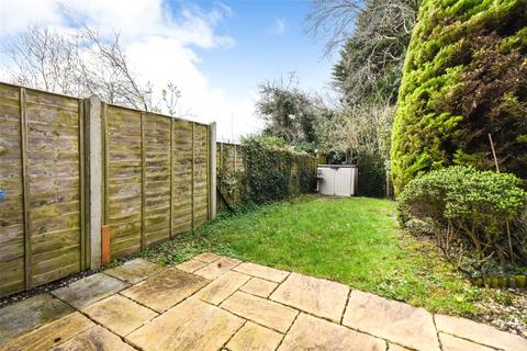 113 Ravenscroft, Hook, RG27 9NP