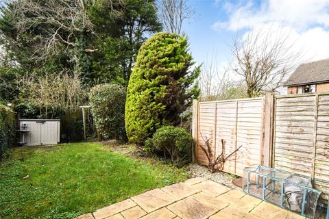 113 Ravenscroft, Hook, RG27 9NP