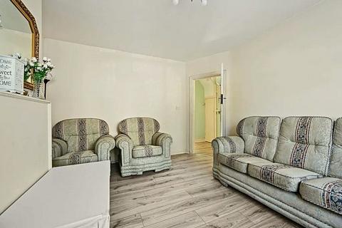 3 bedroom semi-detached house for sale - Greenford Avenue, Hanwell, London  W7