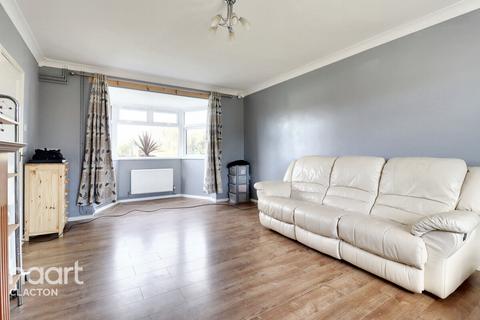 3 bedroom semi-detached house for sale, North Road, Clacton-On-Sea