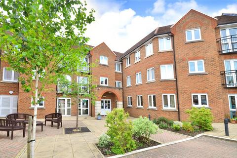 2 bedroom apartment for sale - St Agnes Road, East Grinstead, West Sussex, RH19