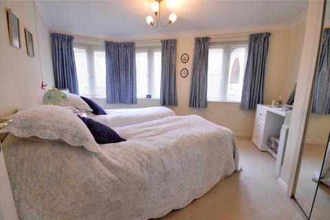 2 bedroom apartment for sale - St Agnes Road, East Grinstead, West Sussex, RH19