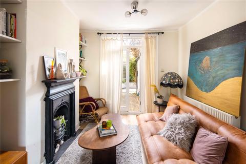 6 Cassland Road, London, E9 7AN