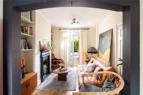 6 Cassland Road, London, E9 7AN