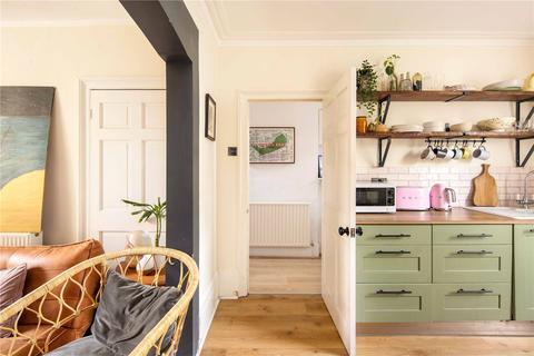 6 Cassland Road, London, E9 7AN