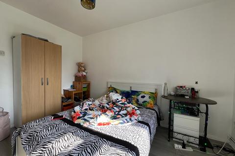 2 bedroom flat for sale, Ospringe Court, Alderwood Road, Eltham, SE9