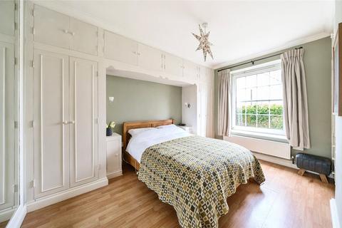 3 bedroom apartment for sale - Kennington Oval, London