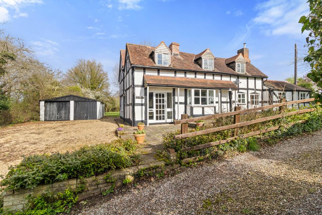 Smith End Green, Leigh Sinton, Malvern 5 bed detached house for sale