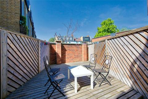 3 bedroom apartment to rent - Howards Yard, SW18