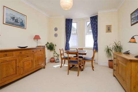 12 Glenthorne Road, Kingston Upon Thames, KT1 2UB