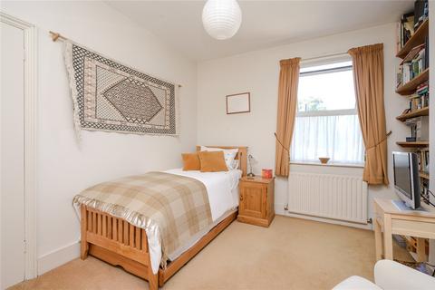 12 Glenthorne Road, Kingston Upon Thames, KT1 2UB