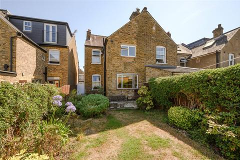 12 Glenthorne Road, Kingston Upon Thames, KT1 2UB