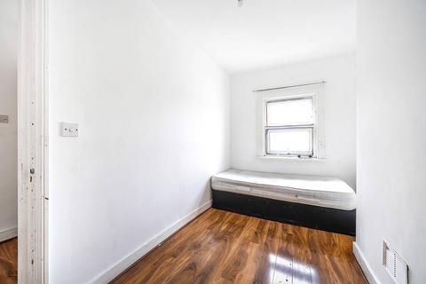 3 bedroom flat for sale, Milkwood Road, Herne Hill, London, SE24