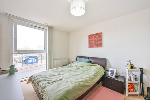 2 bedroom flat to rent, Seagull Lane, Royal Docks, London, E16
