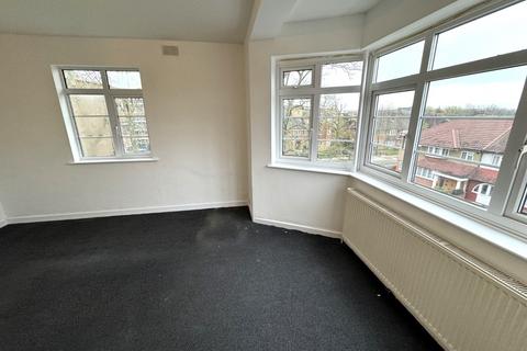 3 bedroom apartment for sale, Bonnersfield Lane, Harrow, Middlesex, HA1