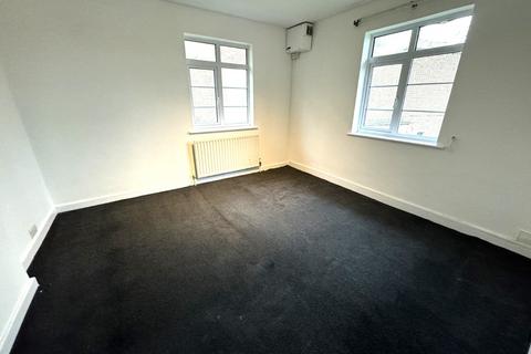 3 bedroom apartment for sale, Bonnersfield Lane, Harrow, Middlesex, HA1