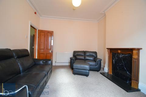 1 bedroom in a house share to rent, Crown Street, Newark