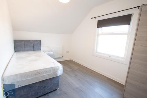 1 bedroom in a house share to rent, Currie Road, Newark