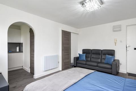 47 Herongate, Shoeburyness, Southend-on-sea, SS3 9SJ