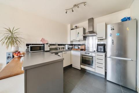 2 bedroom flat for sale, Slough,  Berkshire,  SL1