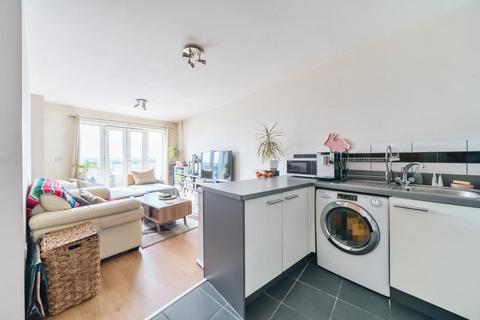 2 bedroom flat for sale, Slough,  Berkshire,  SL1