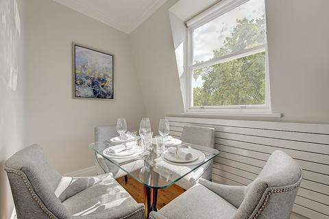 2 bedroom penthouse to rent, Kensington Gardens Square, Bayswater W2