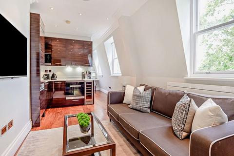 Flat to rent - Garden House, Kensington Gardens Square, Bayswater W2