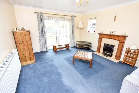 2 bedroom bungalow for sale, Fernhill Road, Hampshire GU14