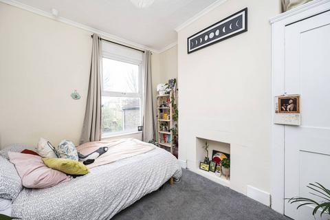 4 bedroom house to rent, Glyn Road, Hackney, London, E5