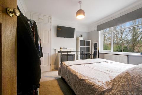 42 Broadfield Road, Barnstaple, EX32 9JN