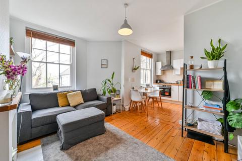 19, Thornhill House Thornhill Road, London, N1 1PA
