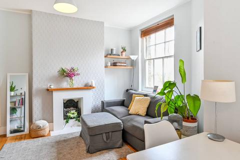 19, Thornhill House Thornhill Road, London, N1 1PA