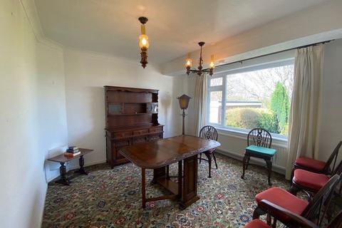 76 Cathedral Road, Chadderton, Oldham, OL9 0RG
