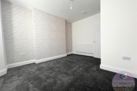1 bedroom ground floor flat for sale - Cotehele Avenue, Plymouth PL4
