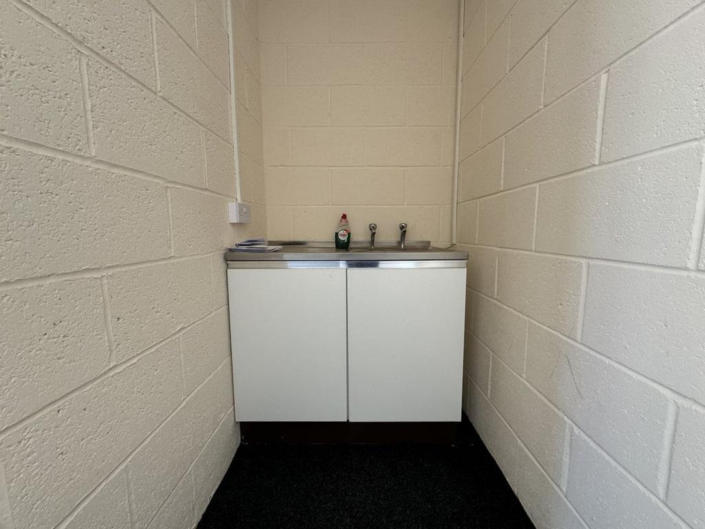 Kitchenette.jpeg