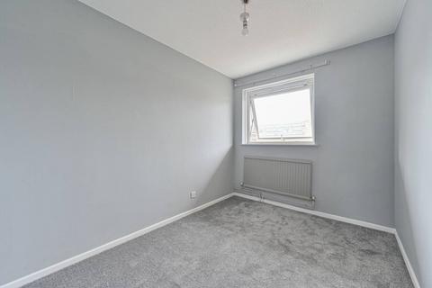 3 bedroom flat to rent - Leontine Close, Peckham, London, SE15