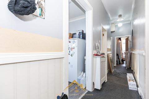 5 bedroom flat for sale, High Street, Carluke ML8