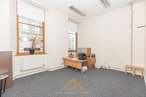 undefined, 54, Glasgow G1