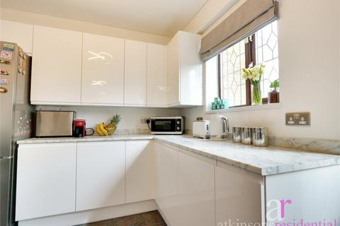 19 Rendlesham Road, Enfield, EN2 0TX