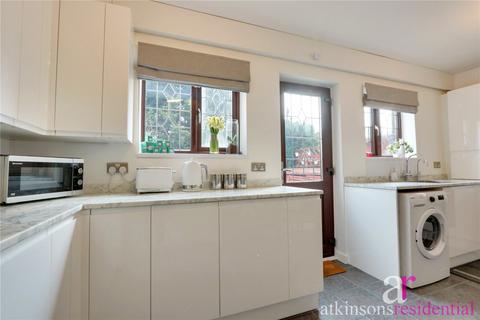 19 Rendlesham Road, Enfield, EN2 0TX