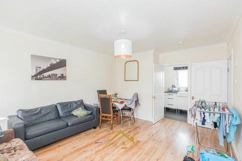 1 bedroom flat for sale, Tantallon Road, Glasgow G69