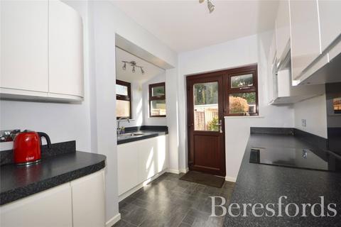 3 bedroom bungalow for sale, McIntosh Close, Romford, RM1