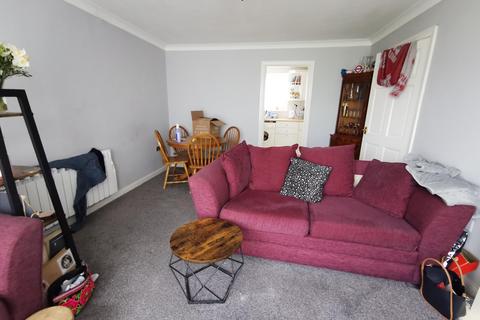 2 bedroom flat to rent, Eastwood Court, Benton, Newcastle upon Tyne, NE12