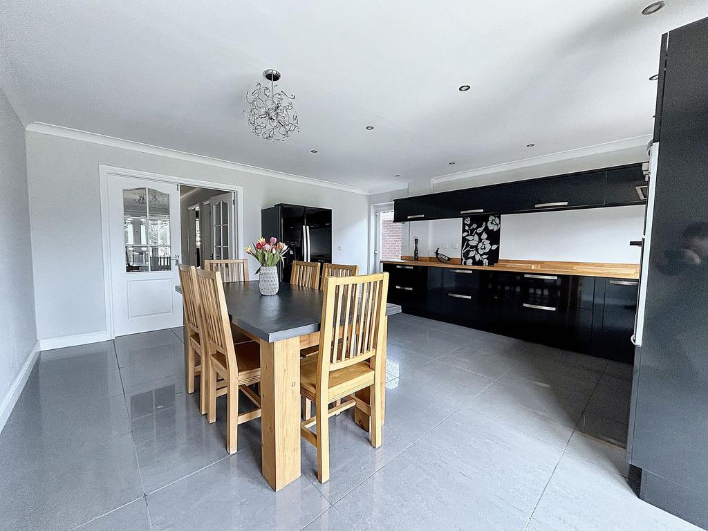 Kitchen/dining room
