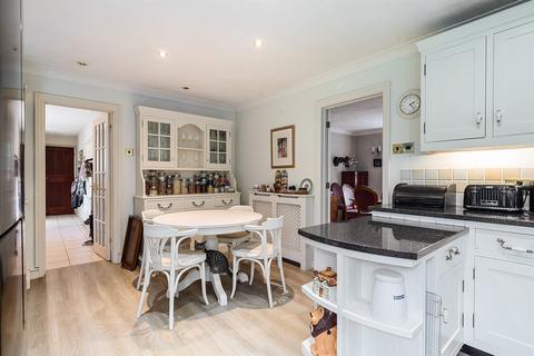 Silver Birches Birch Way, Storrington, Pulborough, RH20 3PE